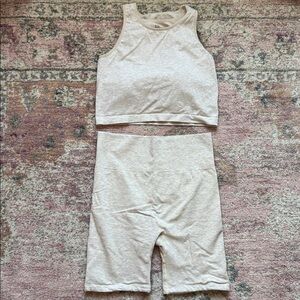 Kindred Bravely maternity/nursing set